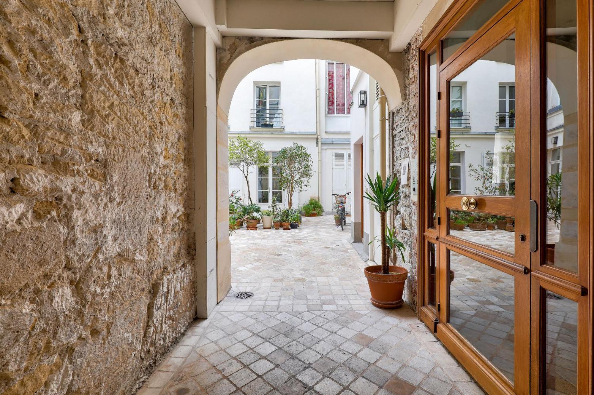 Paradise In The Center Of Paris - Le Marais 외부 사진